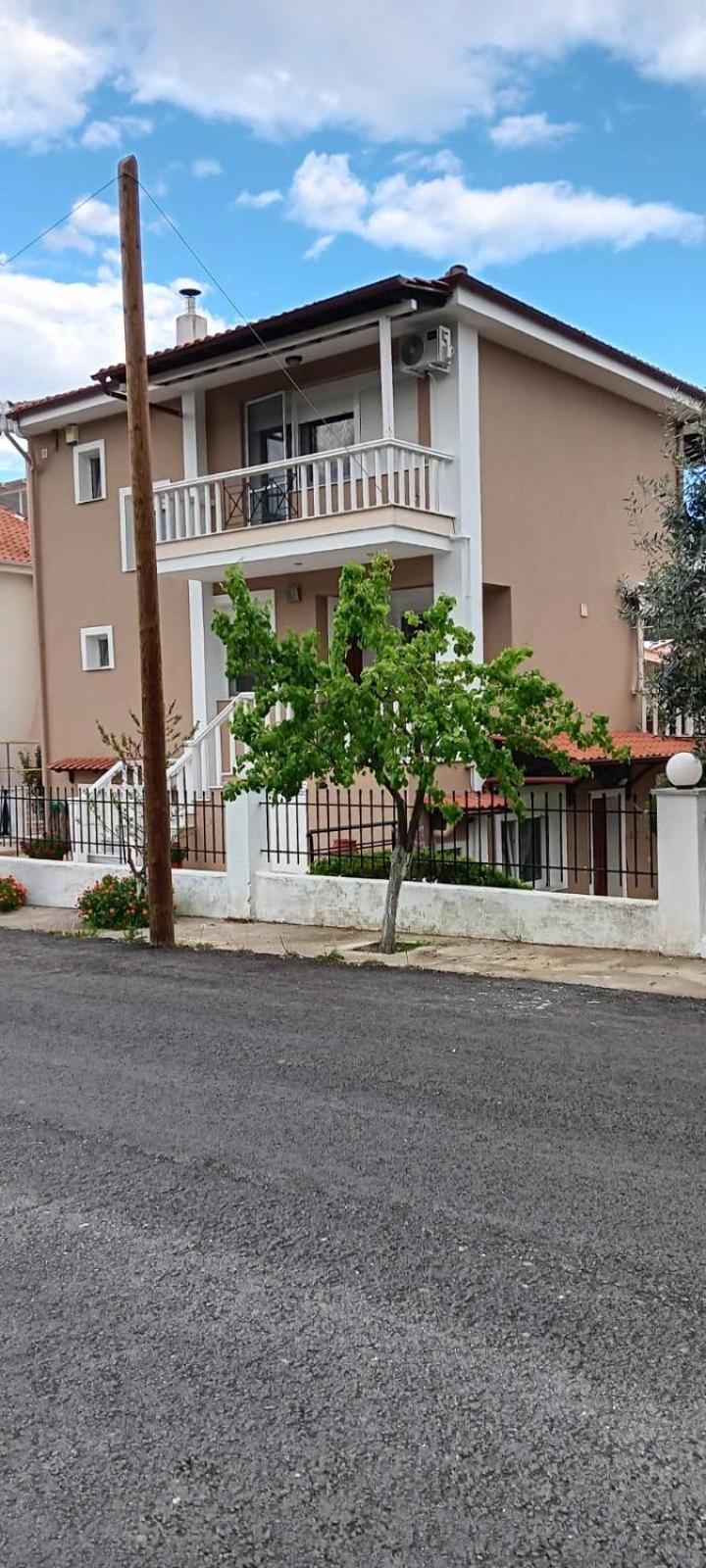 Appartamento 4Seasons Nea Iraklitsa Esterno foto
